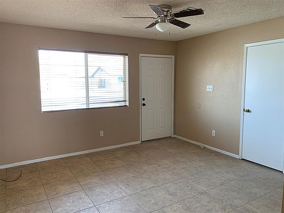 3rd image of 3762 S Hinckley Dr