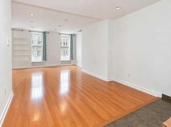 118 East 57th Street image 1 of 7
