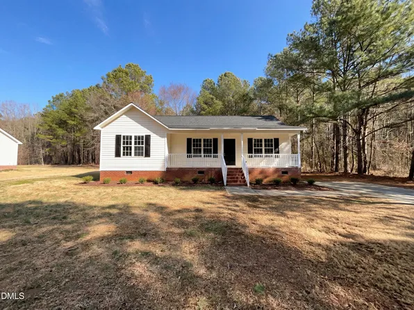 135 Sommerset Dr, Clayton, NC 27520