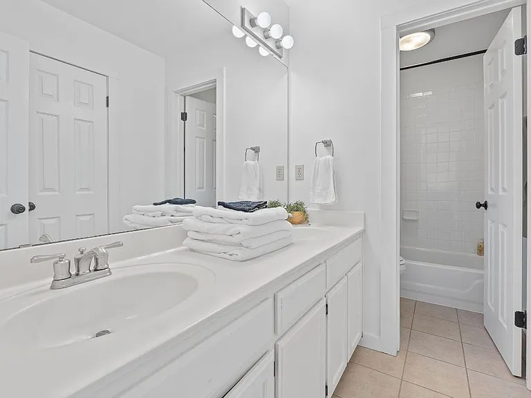 7604 Vail Valley Dr — Photo 22