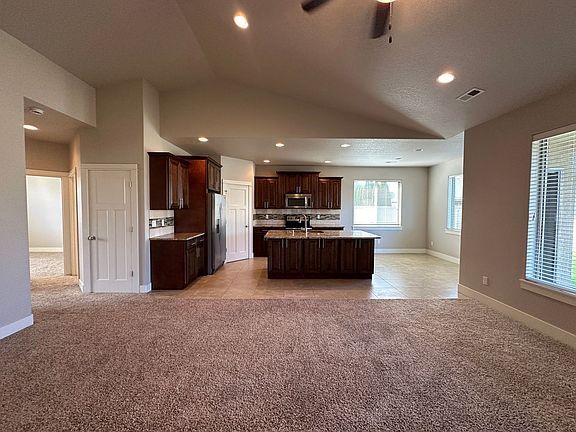 4th image of 1129 N Oklahoma Pl