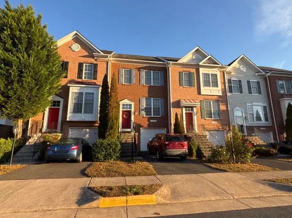 17508 Victoria Falls Dr, Dumfries, VA 22025