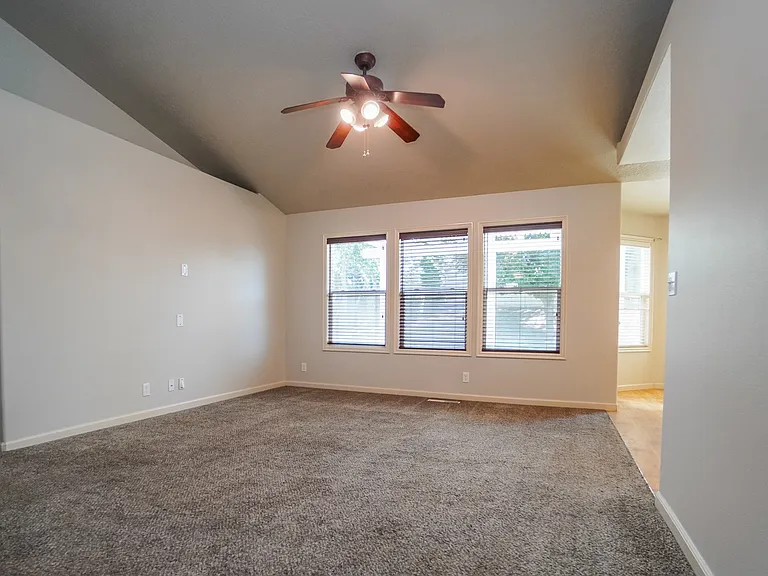 1445 W Silver Salmon Dr — Photo 13