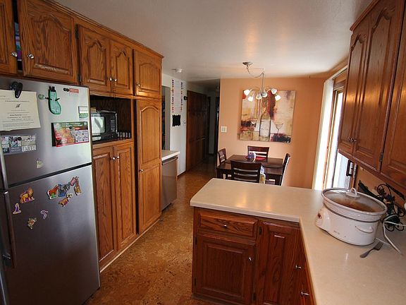 3rd image of 1003 Saint Anthony Dr