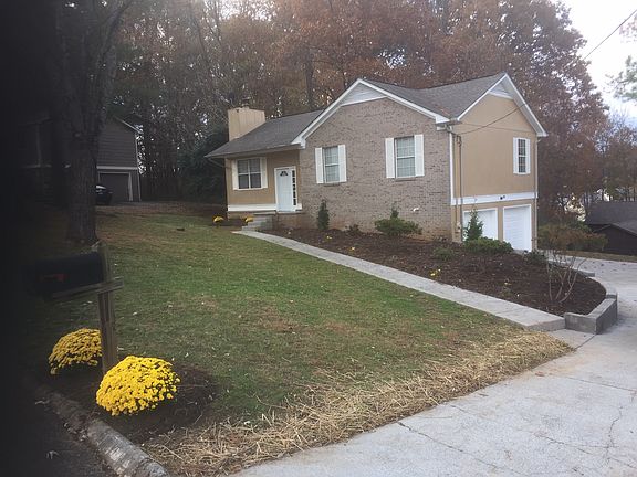 3rd image of 1601 Dunraven Dr