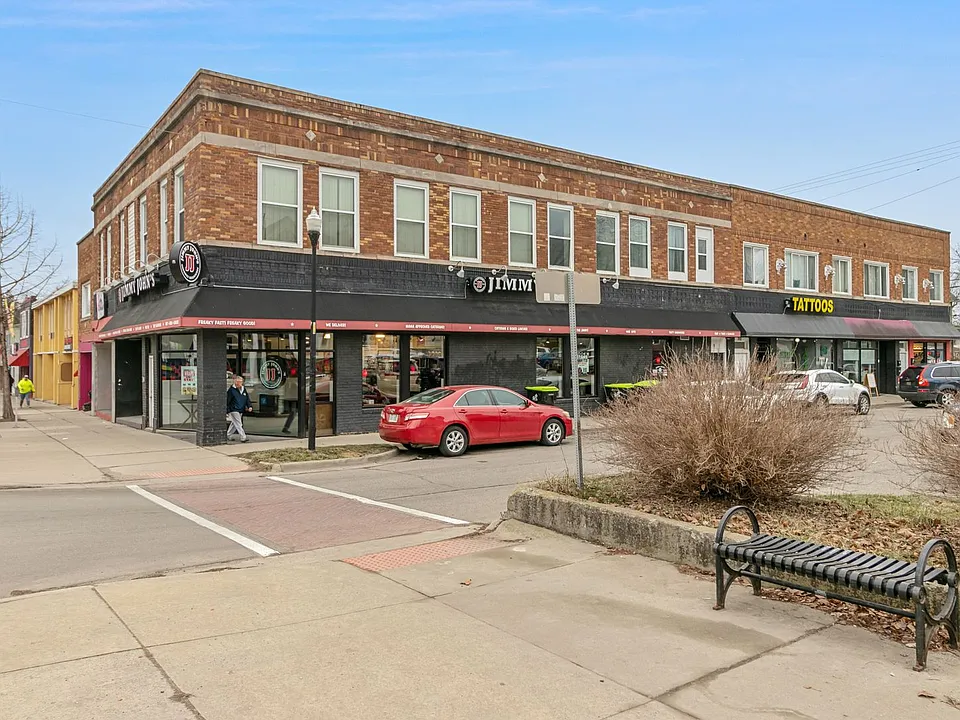 533-537 W Cross St
