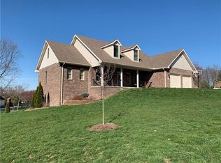2110 Woodland Dr, Seymour, IN 47274