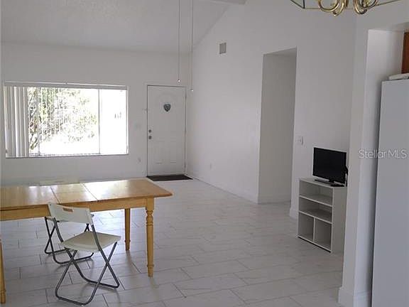 4th image of 2606 Upsandown St
