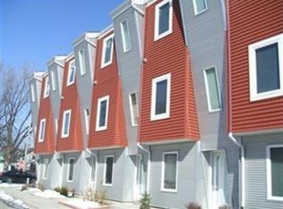 2579 W 9 St, Cleveland, OH 44113