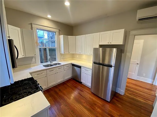 1 bed, 1.5 bath, 920 sqft, $1,850 — Photo 4