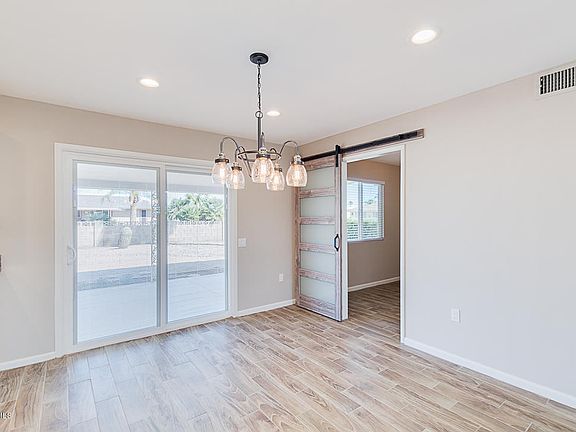 5th image of 10948 W Crestbrook Dr