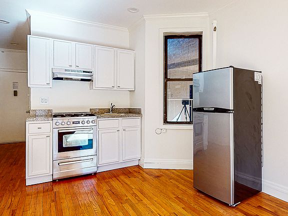5th image of 285 W 147th St #5R1