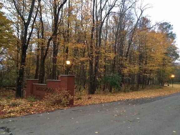 5th image of 15 Harlan Dr