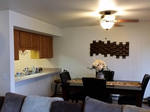 2nd image of 106 Lakewood Ter