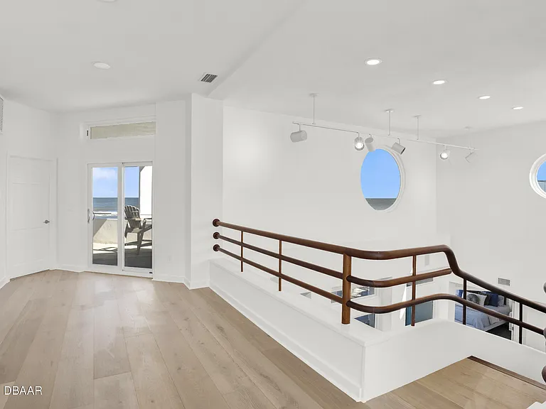 435 Ocean Shore Blvd — Photo 39