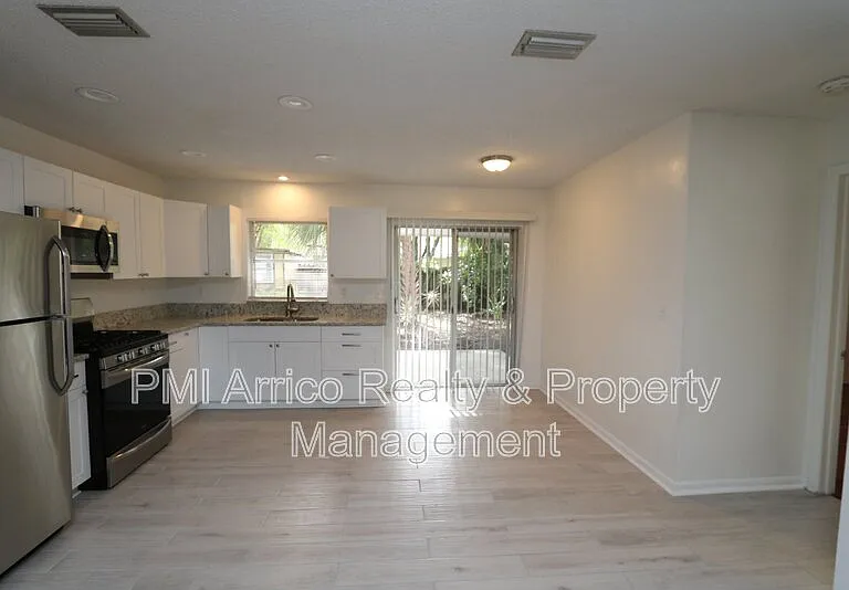 4109 E 99th Ave — Photo 6