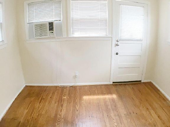 ROOM 1 INSIDE FRONT DOOR
