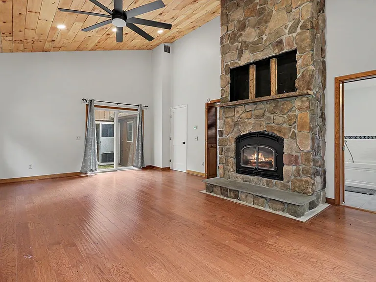 52 Stanley Rd — Photo 20