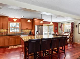 4451 Tonkawood Rd, Minnetonka, MN 55345