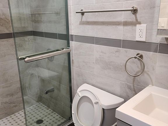 4th image of 2402 82nd St APT 2R