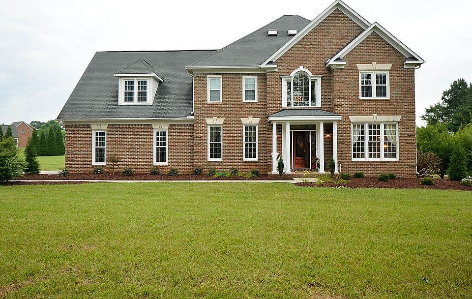 1st image of 5208 Red Fox Dr