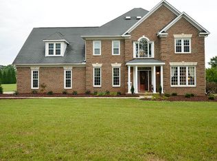 5208 Red Fox Dr, Oak Ridge, NC 27310