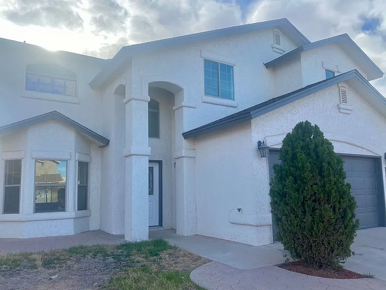 3648 Tierra Calida Dr — Photo 2