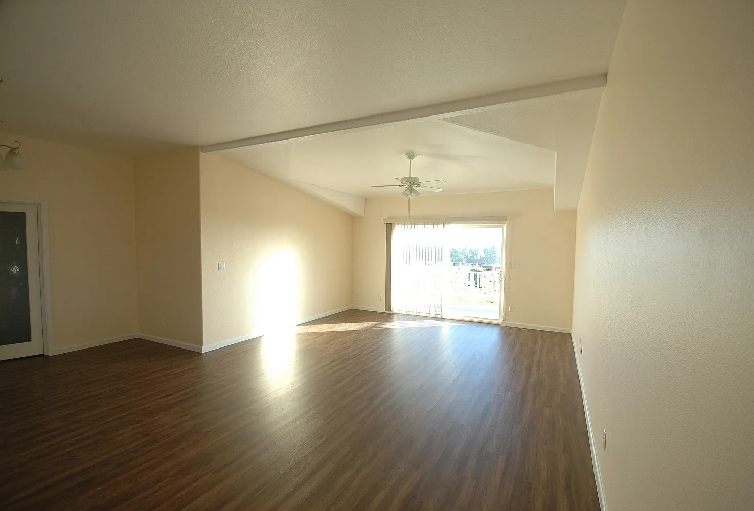 3 bed, 2.5 bath, $3,700 — Photo 2
