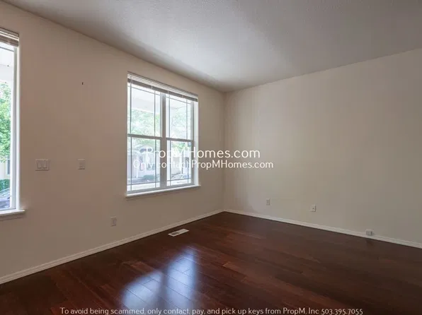 7561 SW Thornton Dr, Wilsonville, OR 97070