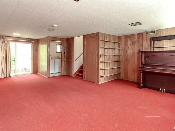 5th image of 16421 62nd Pl W