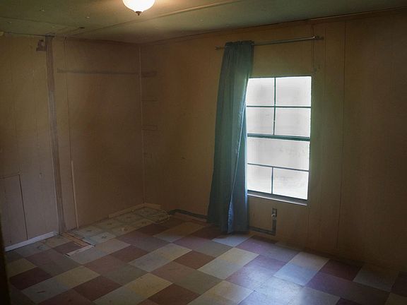 4th image of 8201 Maurice Ave