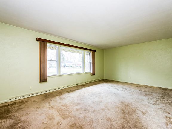 3rd image of 141 Downey Dr