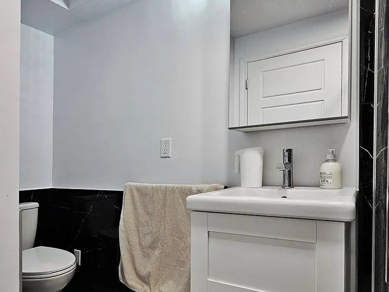 76 Gladecrest Ct #2 — Photo 9
