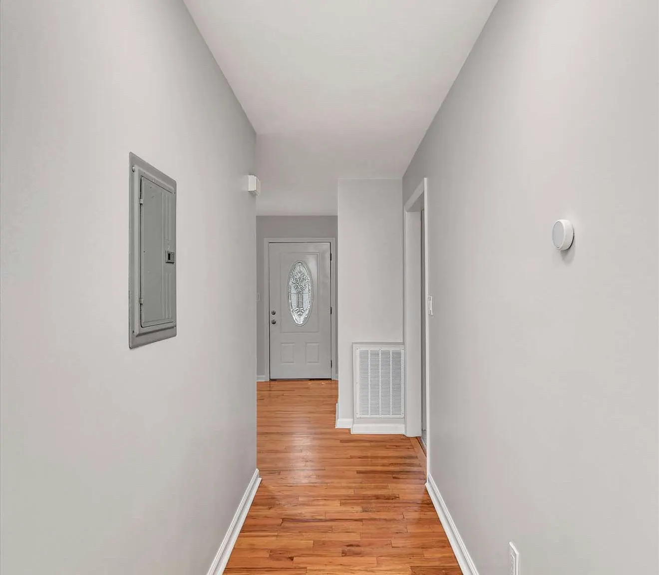 5 bed, $3,600 — Photo 4