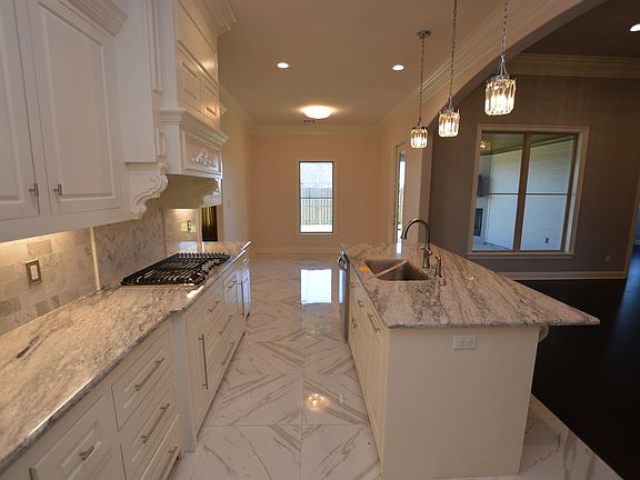 3rd image of 211 Coco Palm Ct