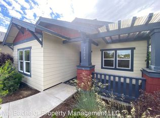 61093 SE Ruby Peak Ln, Bend, OR 97702