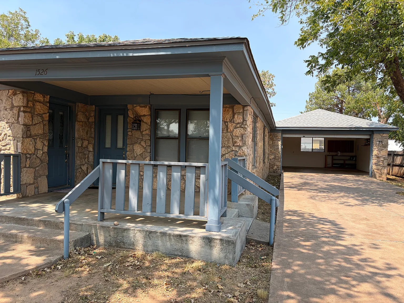 3 bed, 1723 sqft, $4,200 — Photo 2