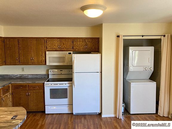 4th image of 1724 Fetterman Dr APT 1