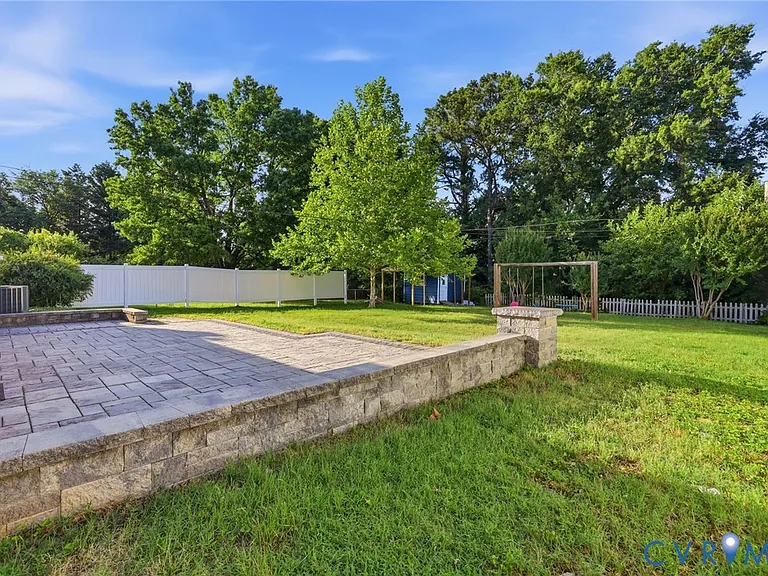 6412 Monument Ave — Photo 19