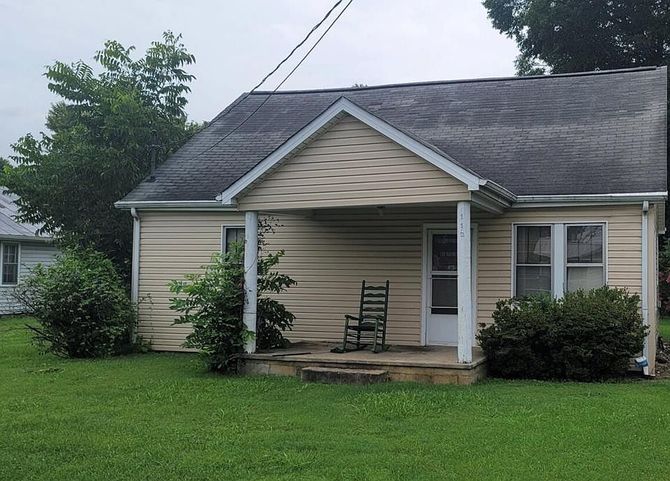 1st image of 112 Nichols St