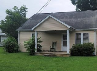 112 Nichols St, Sevierville, TN 37862