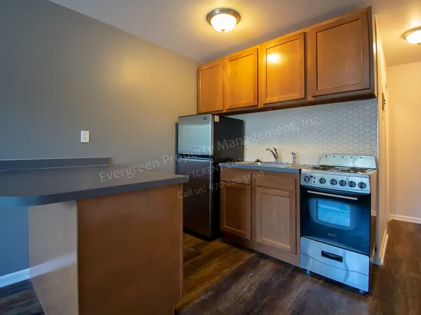 2008 W Plum St