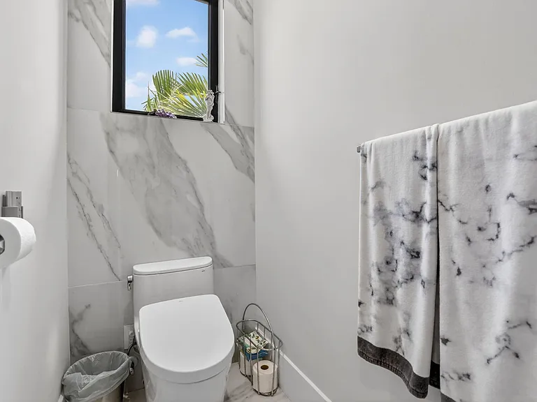 334 Isle Of Capri Dr — Photo 68