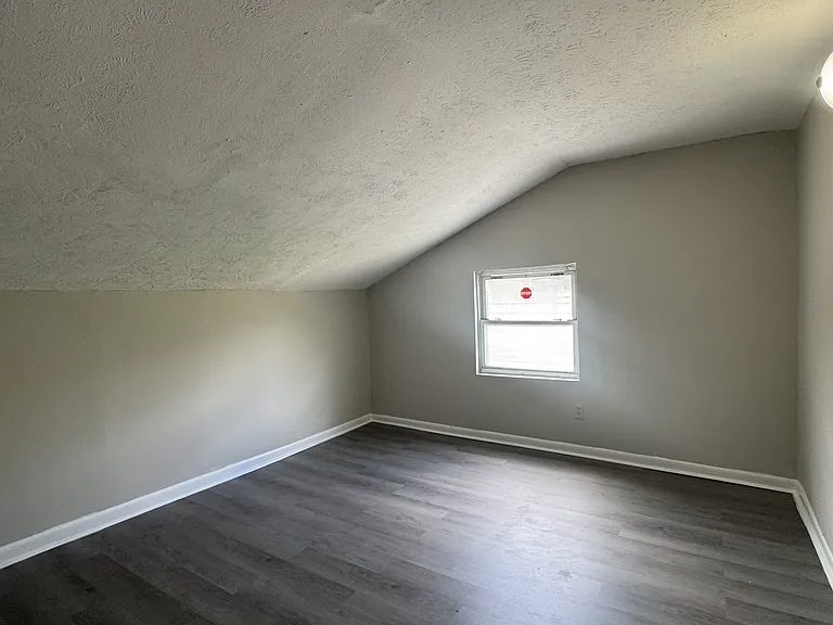 2016 Dellwood Ave #4 — Photo 11