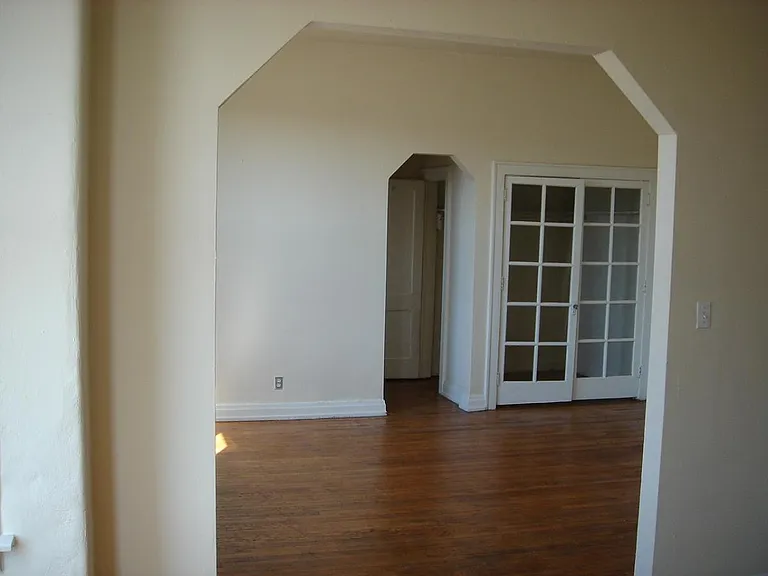 2722 Vine St #11 — Photo 13