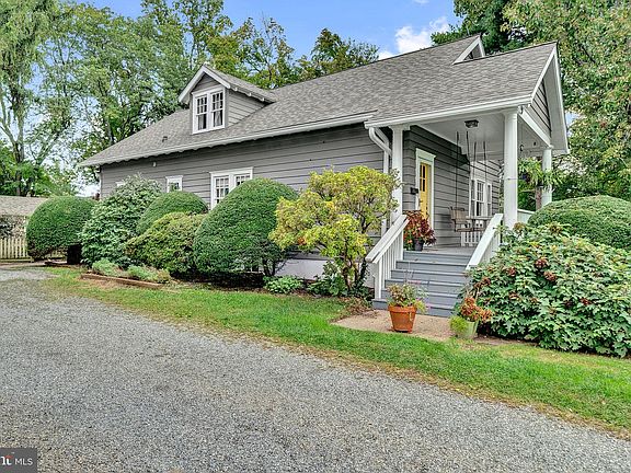 4th image of 89 W Upper Ferry Rd