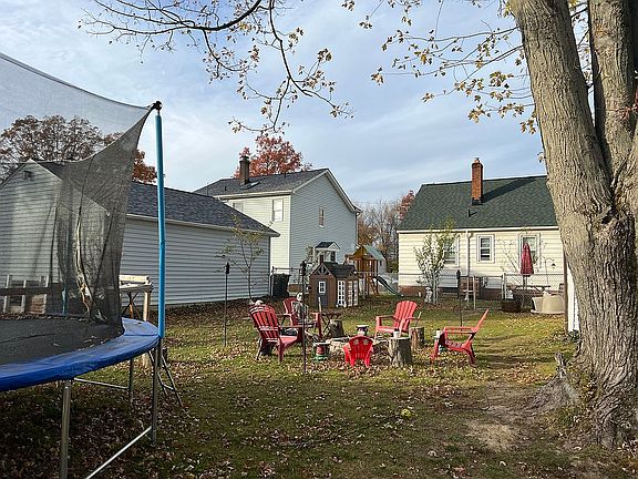 3rd image of 25725 Cook Rd