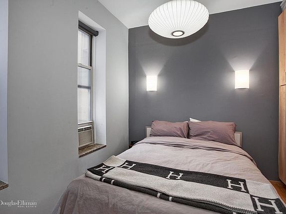 4th image of 88 Charles St #6