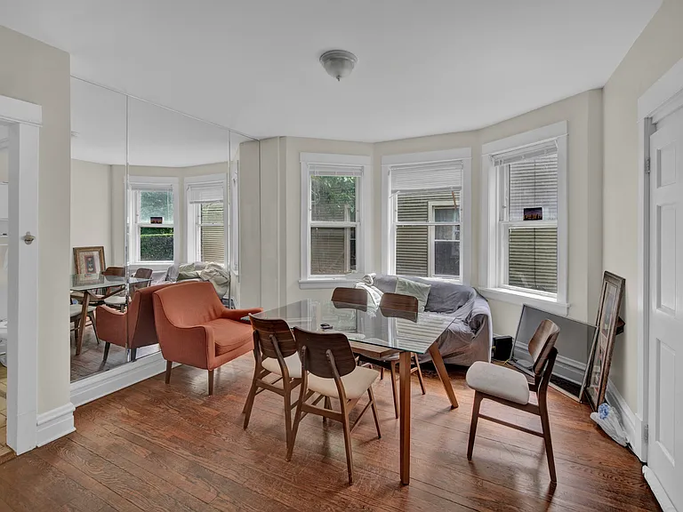 1029 Garnett Pl — Photo 8