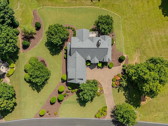 2nd image of 309 Split Creek Trl